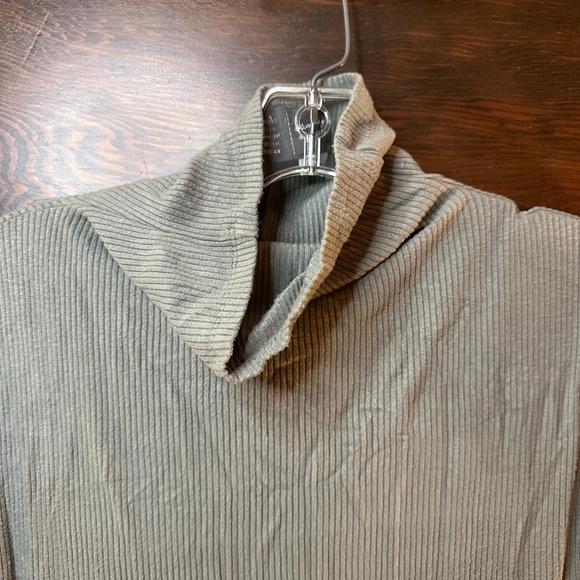 Women's XS Saturday Sunday Sage Green Ribbed Turtleneck Long Sleeve Dress - Picture 4 of 8